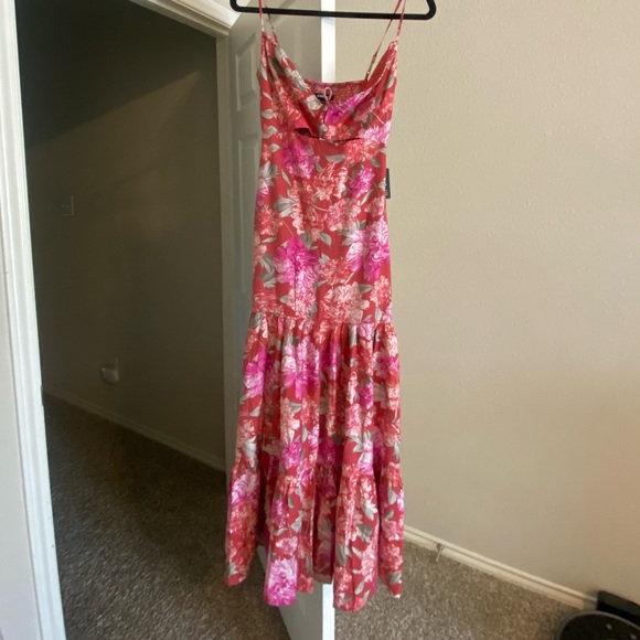 Express floral front tie maxi dress - Picture 2 of 8